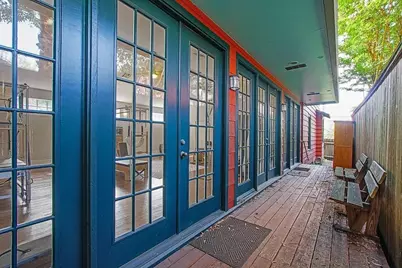 108 W 10th 1/2 Street, Houston, TX 77008 - Photo 2