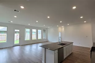 2912 Seahorse Manor Dr, League City, TX 77573 - Photo 8