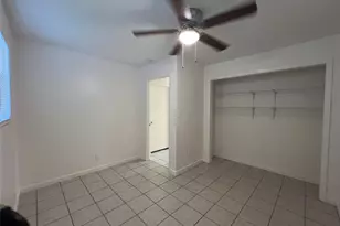 1023 W Snyder St, Alvin, TX 77511 - Photo 34