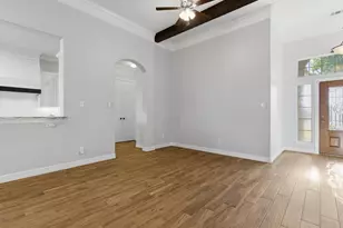 5218 Park View Dr, Willis, TX 77318 - Photo 10