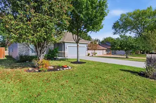 5218 Park View Dr, Willis, TX 77318 - Photo 4