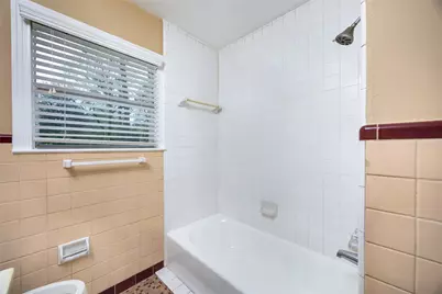 304 Harris Boulevard, Conroe, TX 77301 - Photo 16