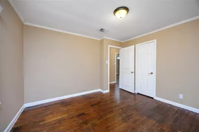 304 Harris Boulevard, Conroe, TX 77301 - Photo 18