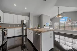 9705 Linkmeadow Ln, Houston, TX 77025 - Photo 10