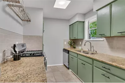 501 Bellmar Lane, Friendswood, TX 77546 - Photo 12