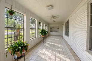 2202 French Pl, Baytown, TX 77520 - Photo 2