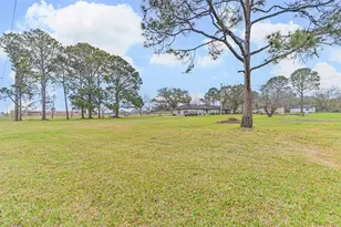 901 N Amburn Rd, Texas City, TX 77591 - Photo 4
