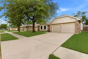 21330 Golden Dove Dr, Spring, TX 77388 - Photo 2