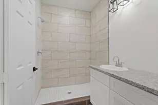 8018 Ethel St, Houston, TX 77028 - Photo 28