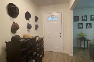 12133 Sharpview Dr, Houston, TX 77072 - Photo 4