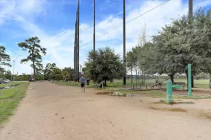 5713 Larkin St, Houston, TX 77007 - Photo 32