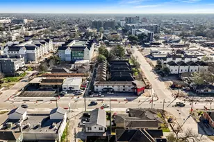 2009 N Durham Dr, Houston, TX 77008 - Photo 36