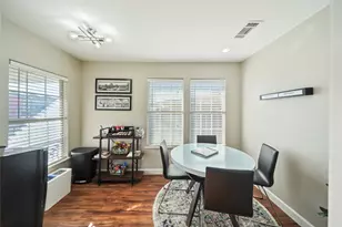 2009 N Durham Dr, Houston, TX 77008 - Photo 10