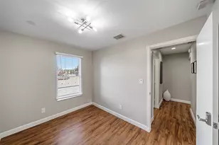 2009 N Durham Dr, Houston, TX 77008 - Photo 26