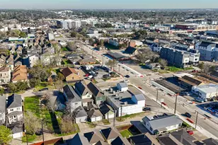 2009 N Durham Dr, Houston, TX 77008 - Photo 38