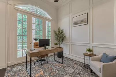 319 S Silvershire Circle, The Woodlands, TX 77381 - Photo 8