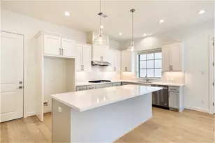 25118 Devlin Creek Dr, Spring, TX 77380 - Photo 6