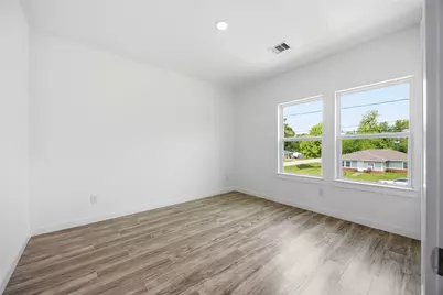 7502 Laura Koppe Road #C-D, Houston, TX 77028 - Photo 14
