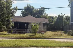 3812 Yale St, Houston, TX 77018 - Photo 1