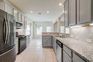 309 Burgundy Dr, Alvin, TX 77511 - Photo 10