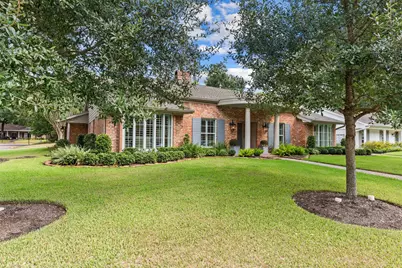 10052 Lynbrook Drive, Houston, TX 77042 - Photo 2