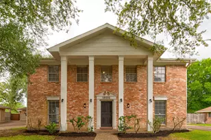 15110 Torry Pines Rd, Houston, TX 77062 - Photo 2