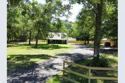 17122 Springfield Drive, Conroe, TX 77302 - Photo 2