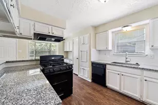 7962 Southmeadow Dr, Houston, TX 77071 - Photo 8