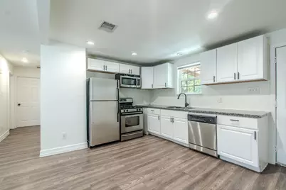 122 Oak Street, Stafford, TX 77477 - Photo 6