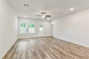 2101 Caney Crk Ln, Conroe, TX 77301 - Photo 12