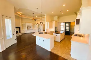 11707 W Grand Pond Dr, Montgomery, TX 77356 - Photo 8