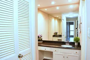 11711 Memorial Dr, Houston, TX 77024 - Photo 8