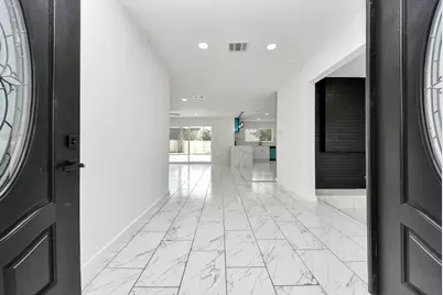 1418 San Sebastian Lane, Nassau Bay, TX 77058 - Photo 6