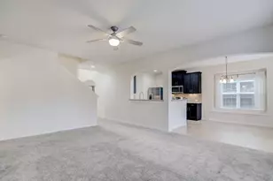 52 Hallmark Dr, Conroe, TX 77304 - Photo 6