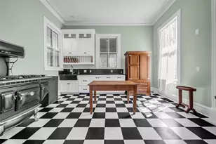 926 Winnie St, Galveston, TX 77550 - Photo 20