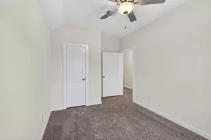 9110 Highland Northern Wy, Houston, TX 77088 - Photo 20