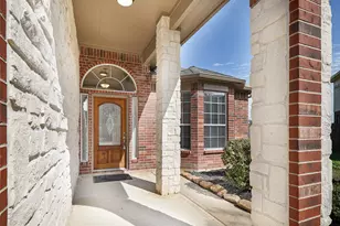 2009 Foxglove Oaks Ct, Pearland, TX 77581 - Photo 2