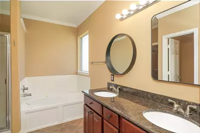 2009 Foxglove Oaks Court, Pearland, TX 77581 - Photo 16