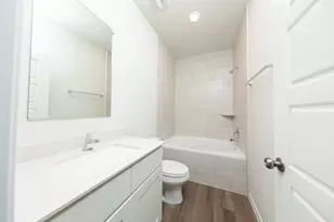 15623 Coneflower Hls Dr, Houston, TX 77090 - Photo 8