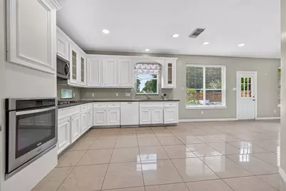 14910 White Forge Lane, Sugar Land, TX 77498 - Photo 4
