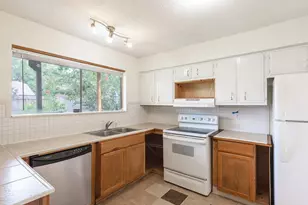 4423 Mossygate Dr, Spring, TX 77373 - Photo 4