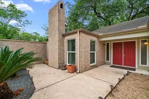 2103 Cherry Bend Dr, Houston, TX 77077 - Photo 2