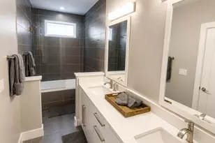 4406 Munger Ave, Dallas, TX 75204 - Photo 18