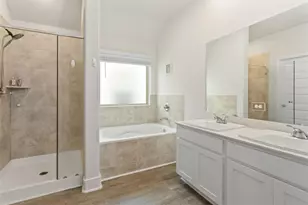 4416 Santorini Ln, Houston, TX 77045 - Photo 16