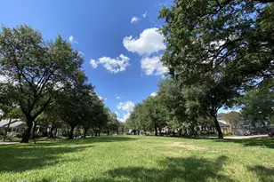 1139 W Gardner St, Houston, TX 77009 - Photo 26