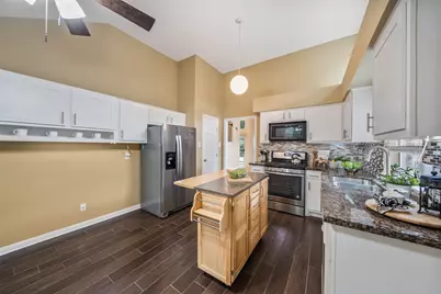 25 N Summer Star Court, The Woodlands, TX 77380 - Photo 16