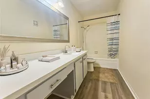 700 Thicket Ln, Houston, TX 77079 - Photo 6