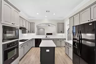 1131 Sopris Dr, Houston, TX 77077 - Photo 4