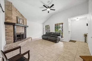 6606 Pleasant Stream Dr, Katy, TX 77449 - Photo 2