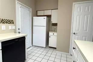 2910 Grants Lake Blvd, Sugar Land, TX 77479 - Photo 8